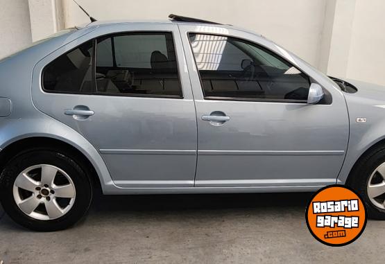 Autos - Volkswagen Bora 2.0 impecable 2010 Nafta 170000Km - En Venta