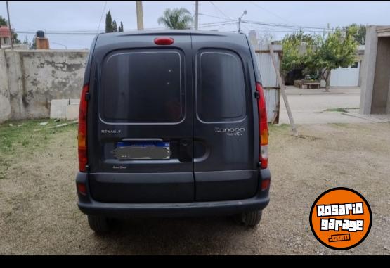 Utilitarios - Renault Kangoo 2016 GNC 120000Km - En Venta