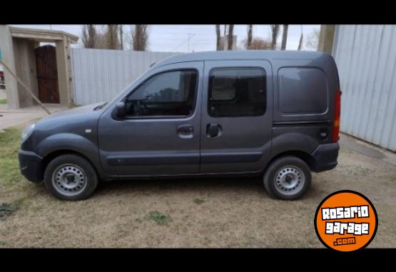 Utilitarios - Renault Kangoo 2016 GNC 120000Km - En Venta