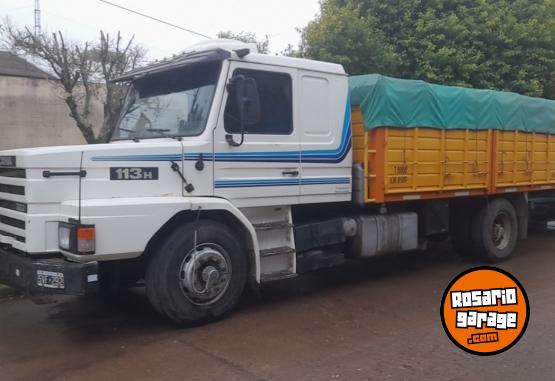 Camiones y Gras - Scania 113  320 modelo 94 . Titular , trabajando - En Venta