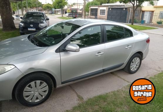 Autos - Renault Fluence confort 2011 GNC 174000Km - En Venta