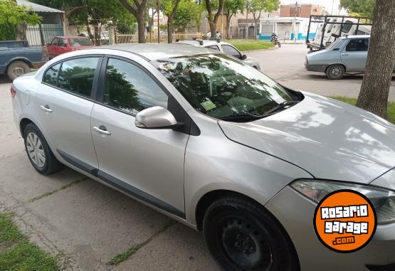 Autos - Renault Fluence confort 2011 GNC 174000Km - En Venta