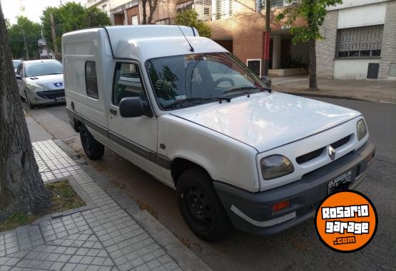 Utilitarios - Renault Express 1999 Diesel 213000Km - En Venta