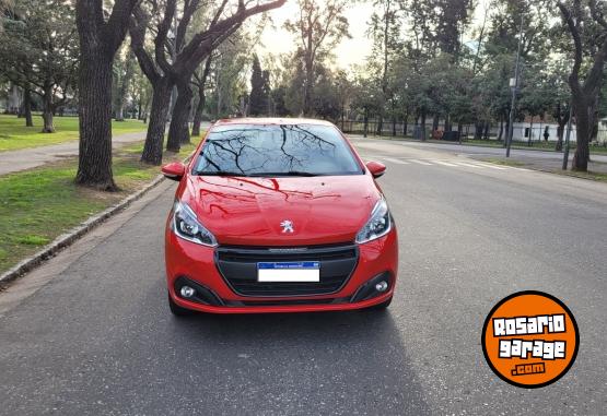 Autos - Peugeot 208 2020 Nafta 70000Km - En Venta