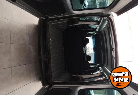 Utilitarios - Renault Kangoo 1.6 comford 2015 Nafta 135000Km - En Venta