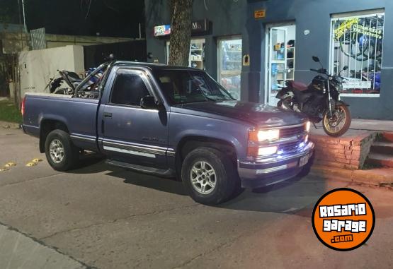 Camionetas - Chevrolet Silverado 1999 Diesel 323000Km - En Venta