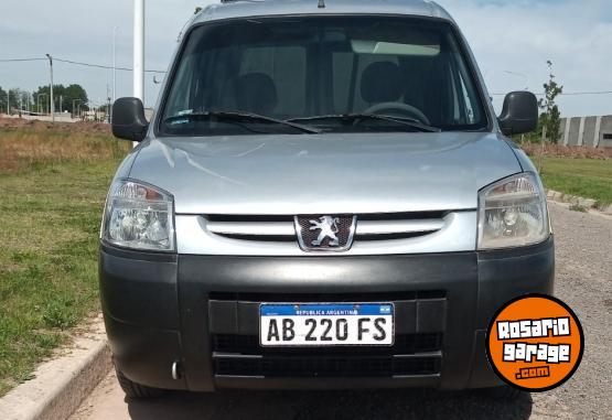 Utilitarios - Peugeot Partner Confort 1.6 hdi 2017 Diesel 178000Km - En Venta