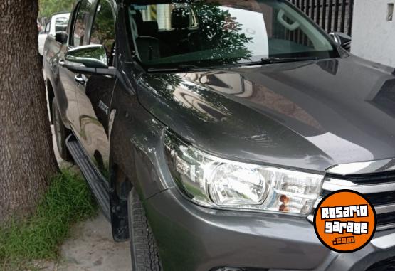 Camionetas - Toyota hilux srv 2016 Diesel 79100Km - En Venta