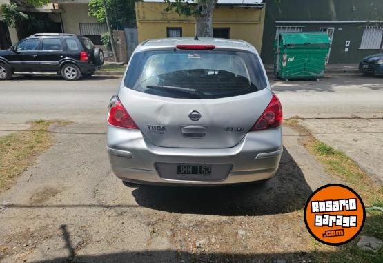 Autos - Nissan TIIDA 1.8 ACENTA 6MT 2010 Nafta  - En Venta