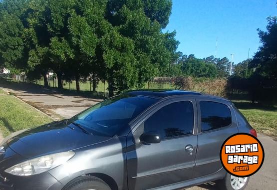 Autos - Peugeot 207 2013 Nafta 125000Km - En Venta