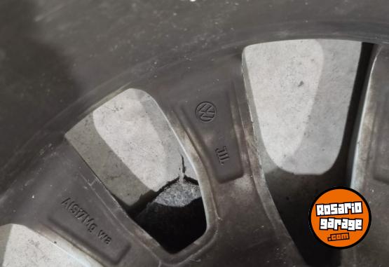 Accesorios para Autos - LIQUIDO HOY 3 Llantas 17" Volkswagen Amarok Muy buenas $550.000 todo. NO BAJO PRECIO - En Venta