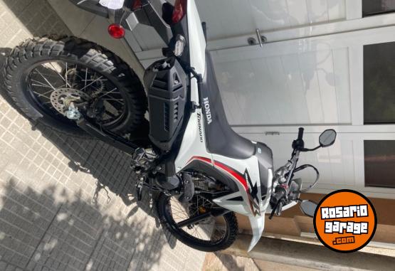 Motos - Honda XR 300 TORNADO 2024 Nafta 0Km - En Venta