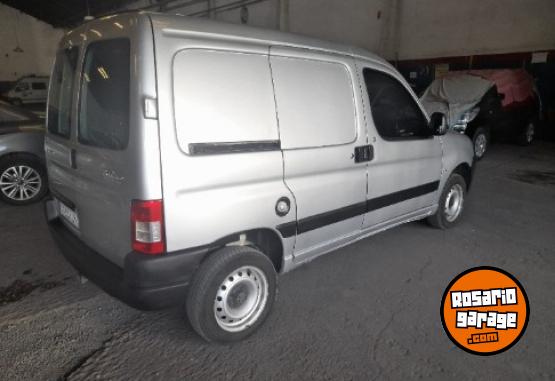 Utilitarios - Citroen Berlingo 2016 Nafta 96000Km - En Venta