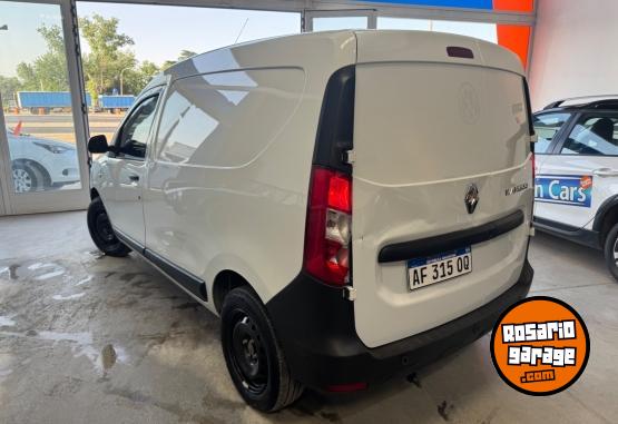 Utilitarios - Renault KANGOO EXPRESS CONFORT 2022 Nafta 55000Km - En Venta