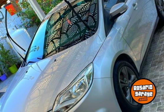 Autos - Ford Focus III Titanium 2015 Nafta 160000Km - En Venta