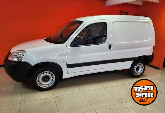 Utilitarios - Citroen BERLINGO FURGN 2024 Nafta 0Km - En Venta