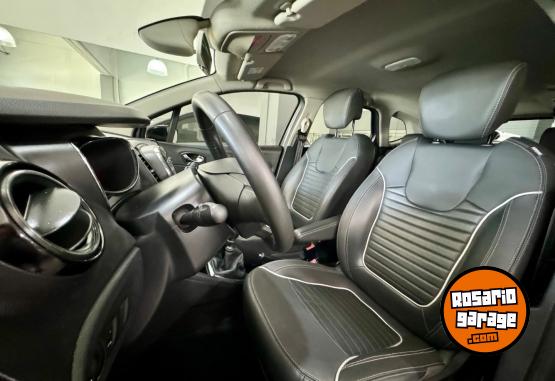 Autos - Renault Captur 2.0 Intens 2017 Nafta 68000Km - En Venta