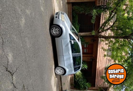 Autos - Fiat IDEA 2006 Nafta 197102Km - En Venta