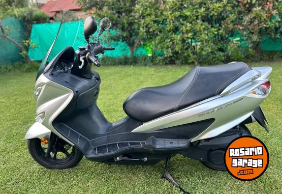 Motos - Suzuki Burgman 200 2020 Nafta 800Km - En Venta