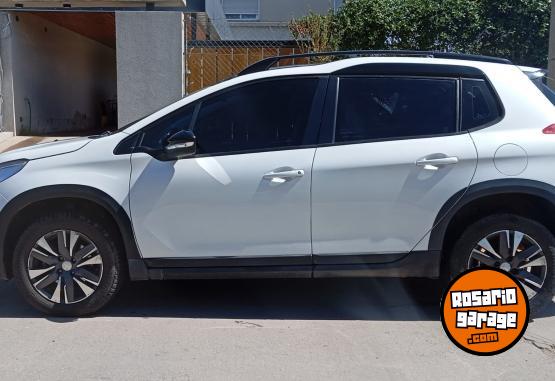 Autos - Peugeot 2008 2020 Nafta 31000Km - En Venta