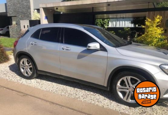 Autos - Mercedes Benz Gla 200 2017 Nafta 125000Km - En Venta