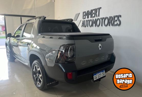 Camionetas - Renault DUSTER OROCH ICONIC CVT 2023 Nafta 34000Km - En Venta