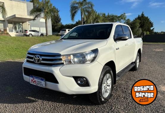 Camionetas - Toyota HILUX 2.8 4X4 SRV AT 2017 Diesel 185000Km - En Venta