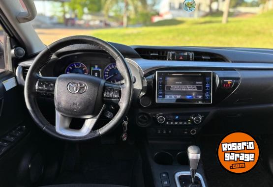 Camionetas - Toyota HILUX 2.8 4X4 SRV AT 2017 Diesel 185000Km - En Venta