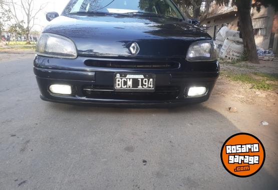 Autos - Renault Clio 1996 Nafta 240000Km - En Venta