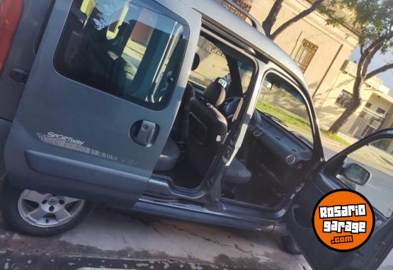 Utilitarios - Renault Kangoo 2017 Nafta 106000Km - En Venta