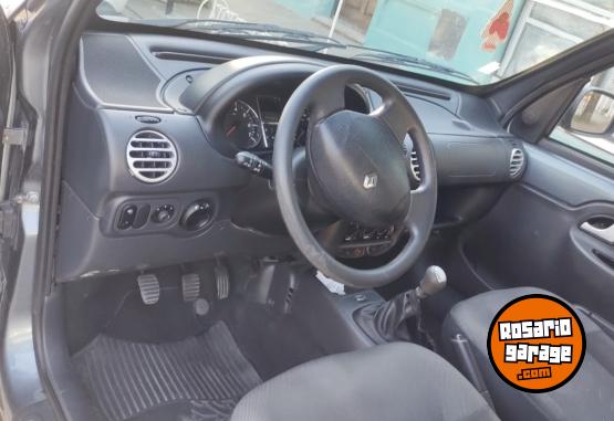 Utilitarios - Renault Kangoo 2017 Nafta 106000Km - En Venta