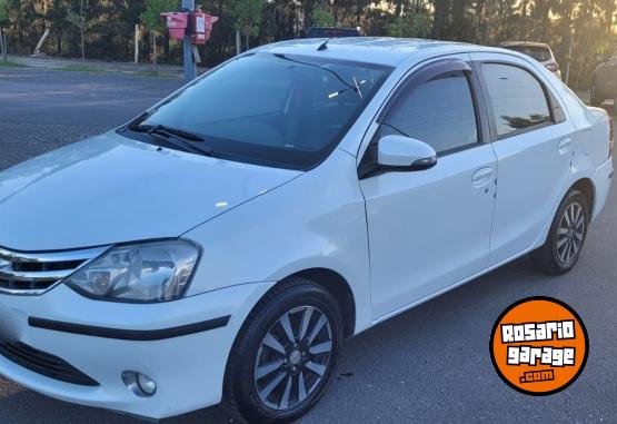 Autos - Toyota Etios 2016 Nafta 132000Km - En Venta