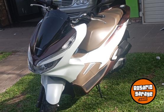 Motos - Honda Pcx Dlx 150 2021 Nafta 10000Km - En Venta