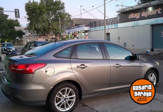 Autos - Ford Focus 2.0 SE 2015 Nafta 127000Km - En Venta