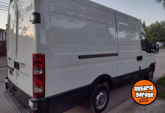 Utilitarios - Iveco 2008 daily 2008 Diesel 520000Km - En Venta