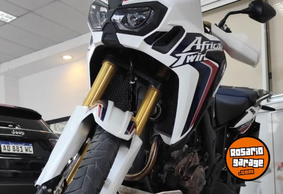 Motos - Honda AFRICA TWIN 2017 Nafta 22000Km - En Venta