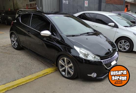 Autos - Peugeot 208 2014 Nafta 70000Km - En Venta