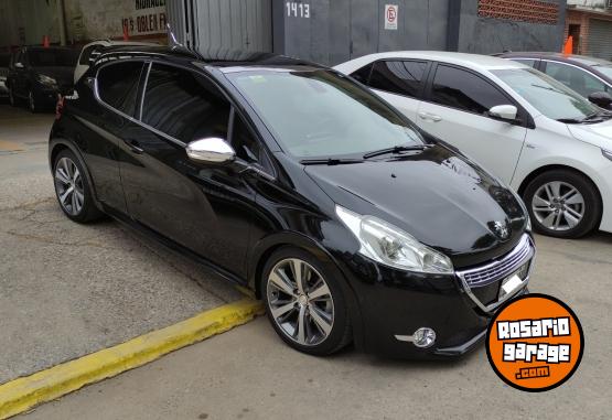 Autos - Peugeot 208 2014 Nafta 70000Km - En Venta