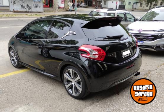 Autos - Peugeot 208 2014 Nafta 70000Km - En Venta