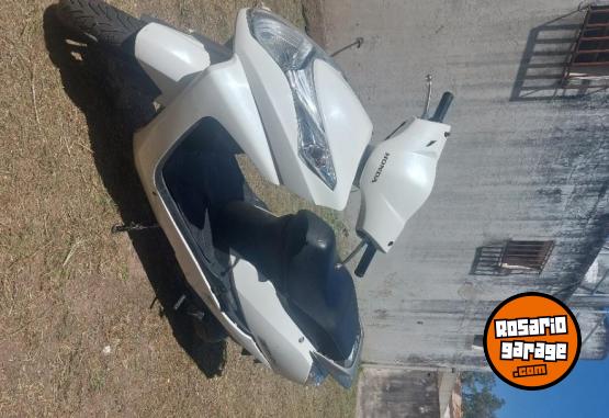 Motos - Honda Elite 2017 Nafta 32000Km - En Venta