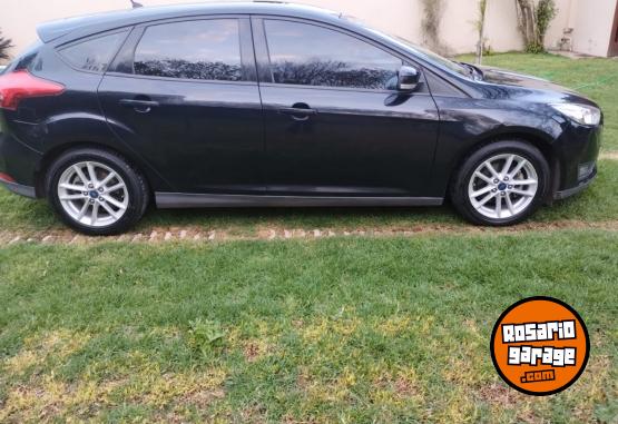 Autos - Ford Focus 2017 Nafta 92000Km - En Venta