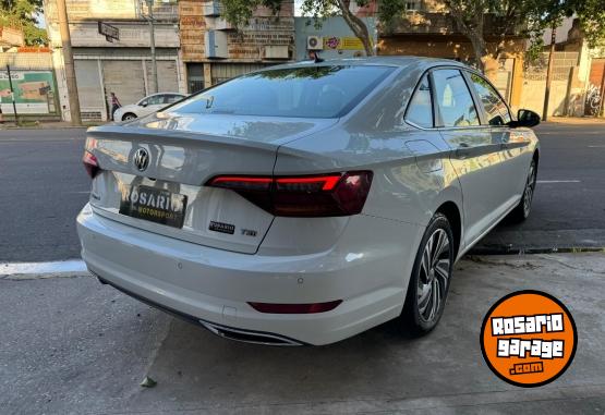 Autos - Volkswagen Vento 2019 Nafta 70000Km - En Venta