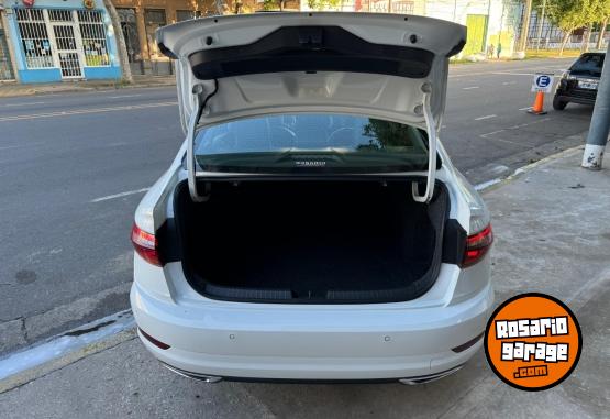 Autos - Volkswagen Vento 2019 Nafta 70000Km - En Venta