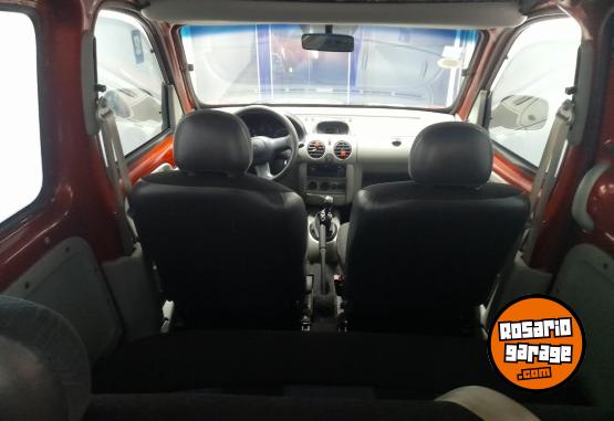 Utilitarios - Renault Kangoo 2010 GNC 150000Km - En Venta