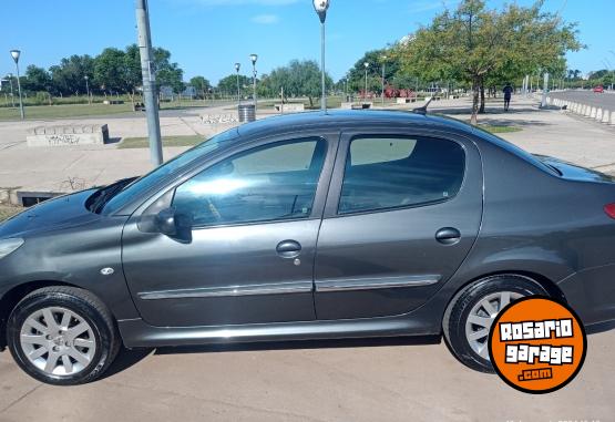 Autos - Peugeot 207 2011 Nafta 184000Km - En Venta