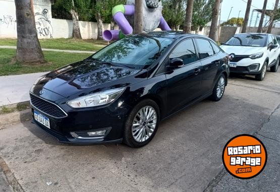 Autos - Ford Focus 2019 Nafta 95000Km - En Venta