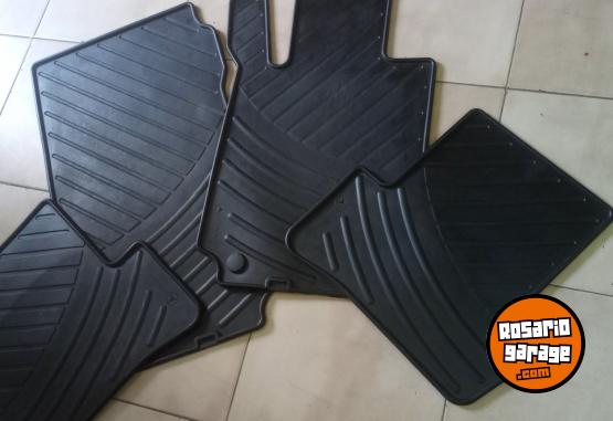 Accesorios para Autos - Alfombra Mercedes Benz original - En Venta