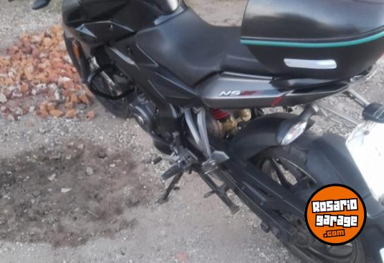 Motos - Bajaj Rowser ns 200 2018 Nafta 6000Km - En Venta