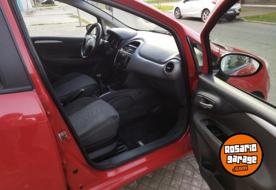 Autos - Fiat PUNTO ESSENCE LINEA NUEVA 2013 Nafta 109000Km - En Venta