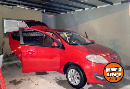 Autos - Fiat Palio attractive 2017 Nafta 135000Km - En Venta